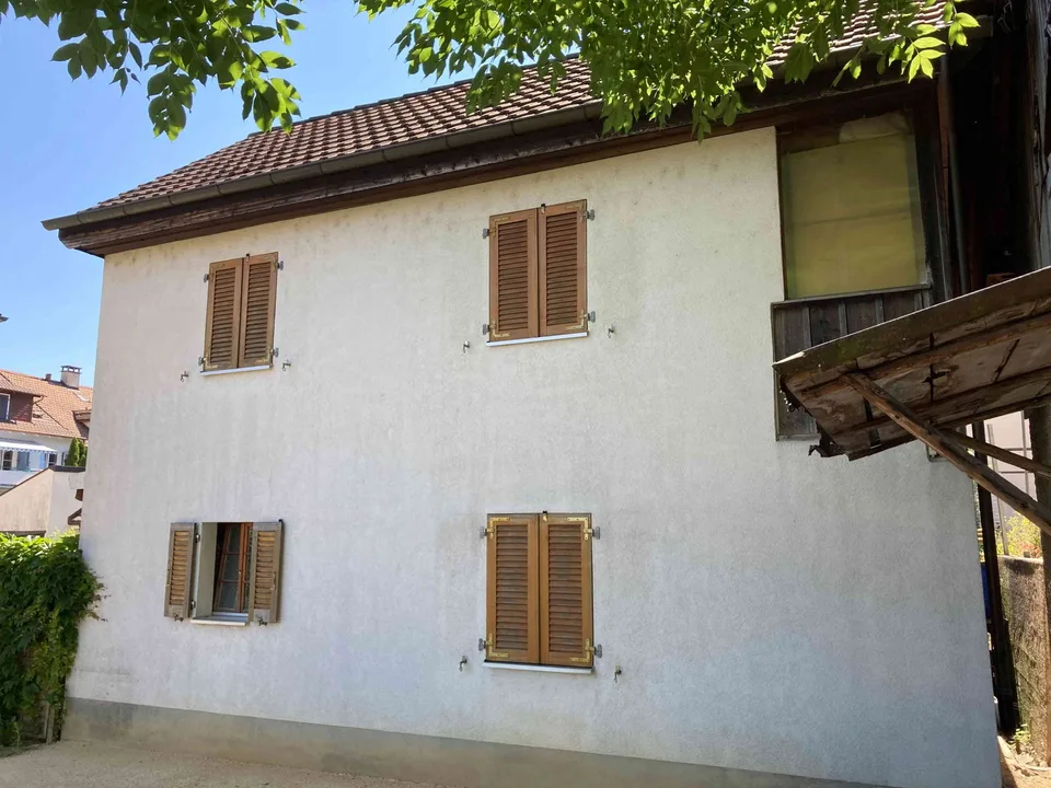Mitten im Unterdorf von Lausen, verkaufen wir das tolle EFH