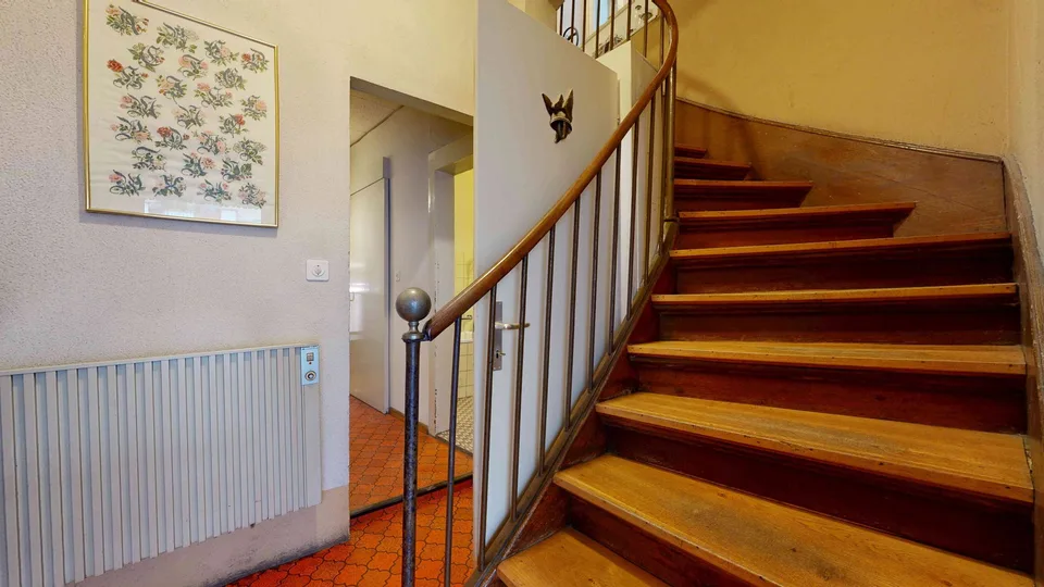 Maison unique avec 3 appartements à La Neuveville