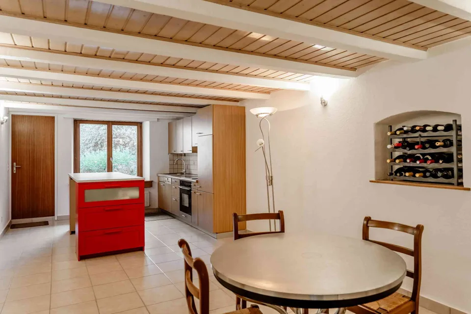Maison de 6.5 pièces avec grand jardin à Pleigne