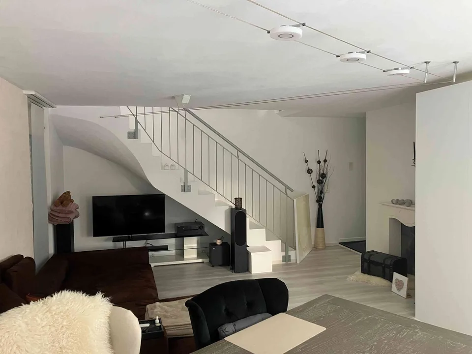 2 Familienhaus mit jeweils 2 Maisonettenwohnungen