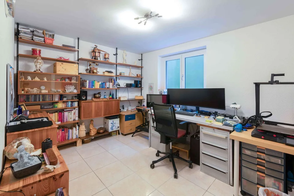 4.5 Zimmer Doppeleinfamilienhaus mit 2 zus. ausgebauten Zimmern im UG