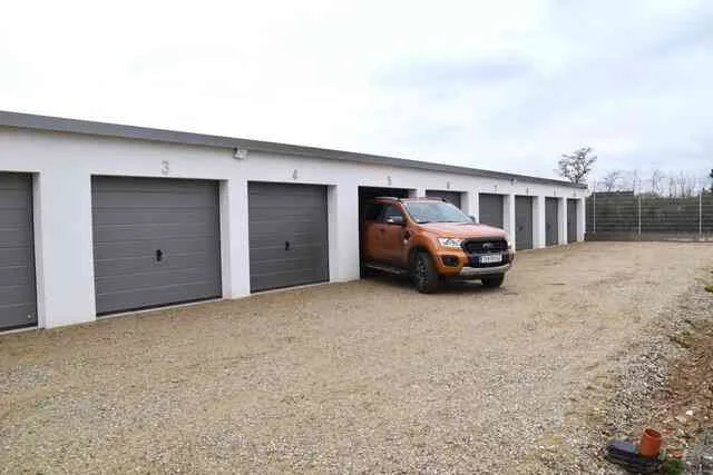 Suche Garagenplatz - Abstellplatz - Garagenbox - Tiefgarage
