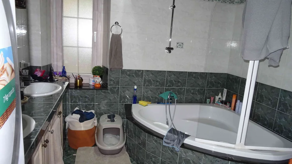 Charmant appartement de 4 pièces à Fontaines-sur-Grandson – Foto 7 von 8