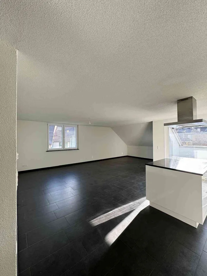 Grosszügige, moderne Maisonette-Wohnung