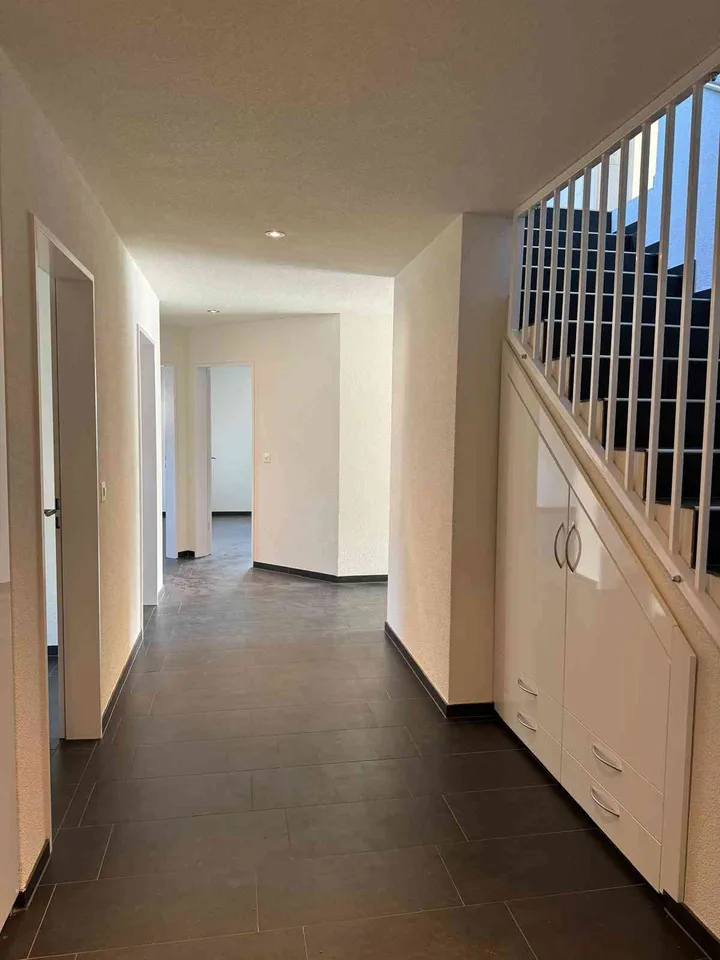 Grosszügige, moderne Maisonette-Wohnung