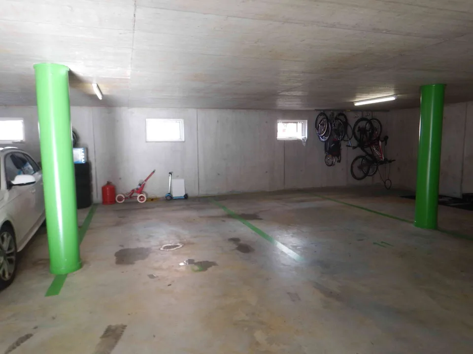 Autoabstellplatz Tiefgarage
