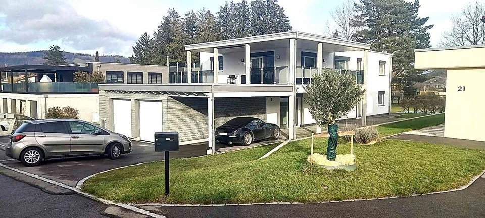 Appartement 3.5pces, couvert à voiture/jardin, PPE de 2 appartements