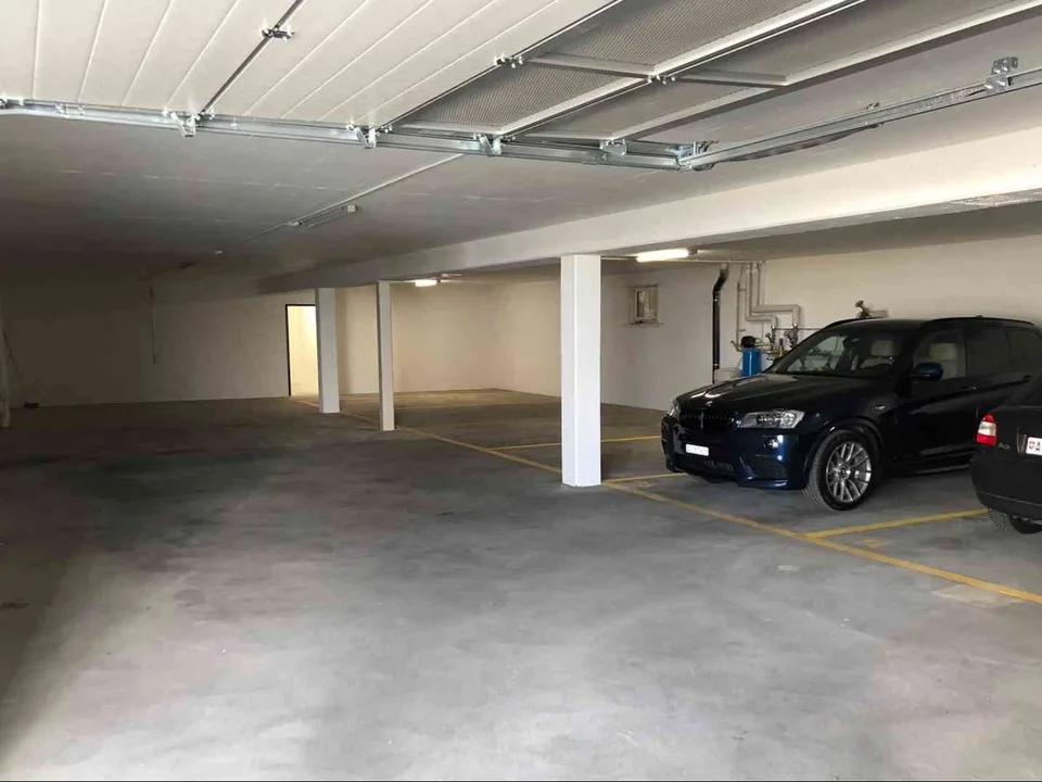 Tiefgaragenplatz zu verkaufen