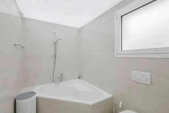 Elegante Wohnung im Herzen von Locarno, eine Oase aus Licht und Stil