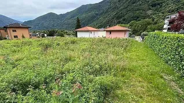 Terreno edificabile in zona RSE (zona a 3 piani) di 763 mq