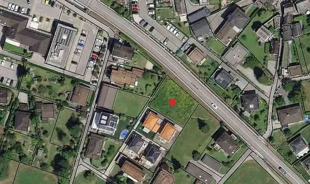 Terreno edificabile in zona RSE (zona a 3 piani) di 763 mq