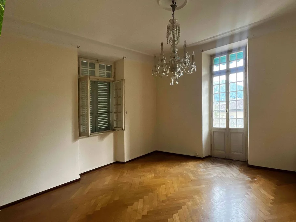 Elegante villa d'epoca degli anni '30 da valorizzare