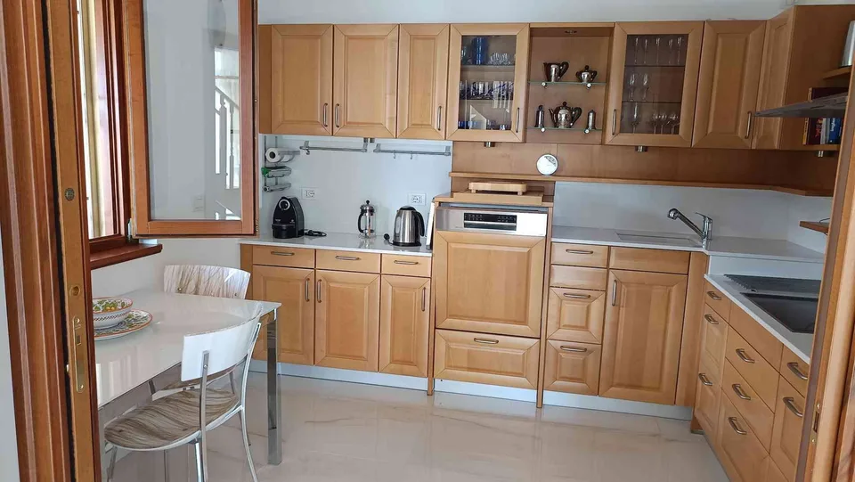 Vista lago, 4.5 locali,Piscina,Box doppio,Vicino Lugano (10min)