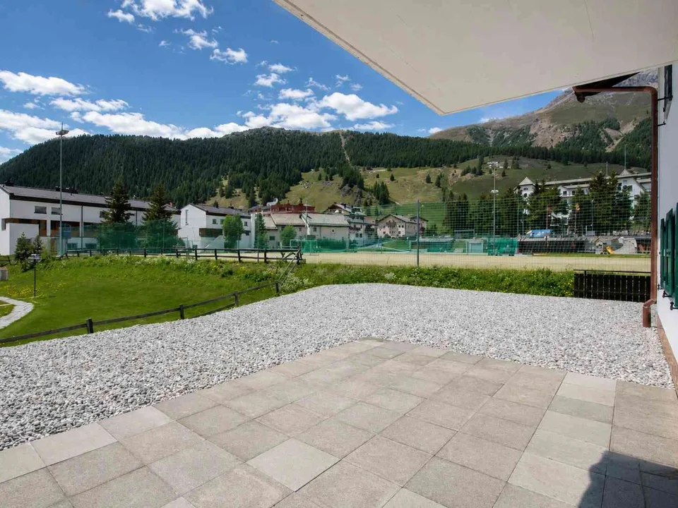 Apartment with terrace in a prime location