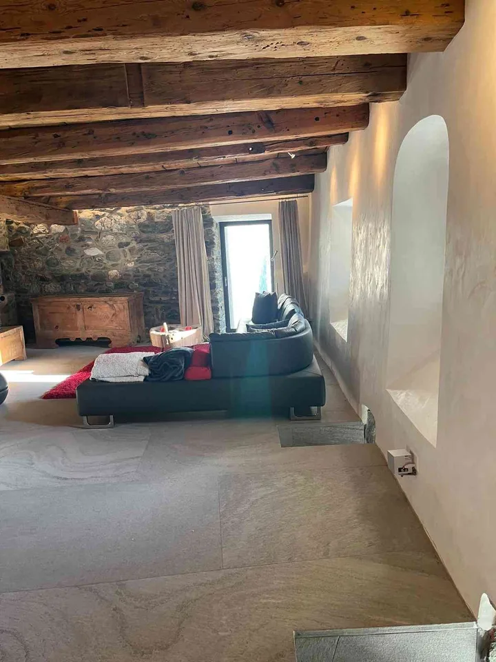 Einzigartige Loft-Wohnung mit historischem Charme in Splügen