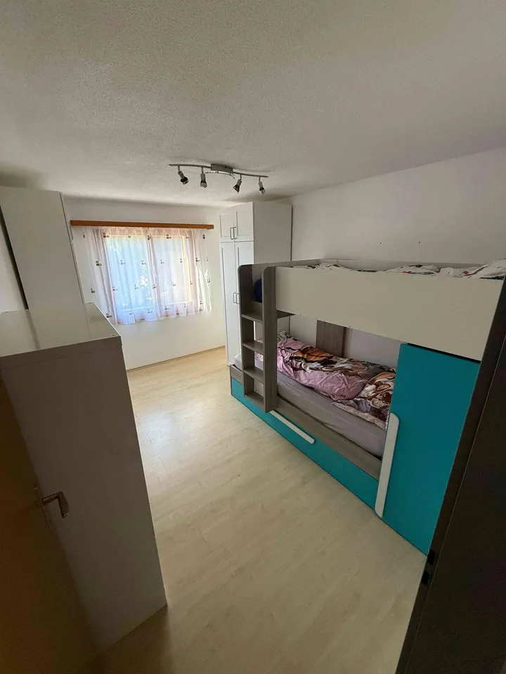 Familienfreundliches Zuhause mit grossem Garten und viel Potenzial