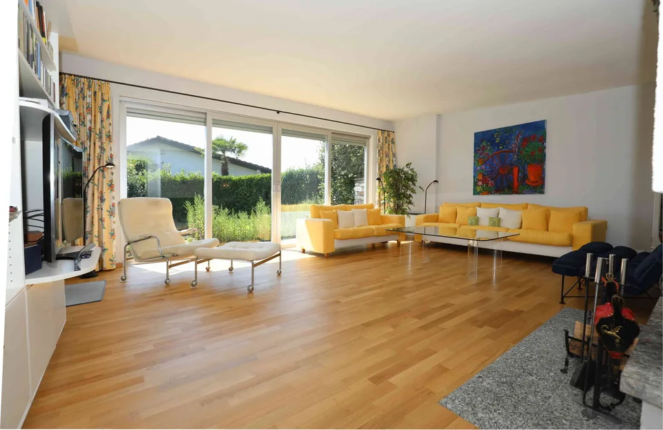 Schönes Ferienhaus in einer sonnigen Lage in Brione s. Minusio
