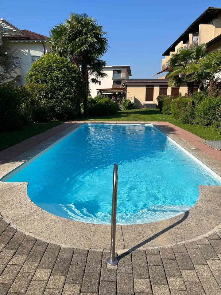 Appartamento 3.5 locali pianterreno con giardino d'inverno