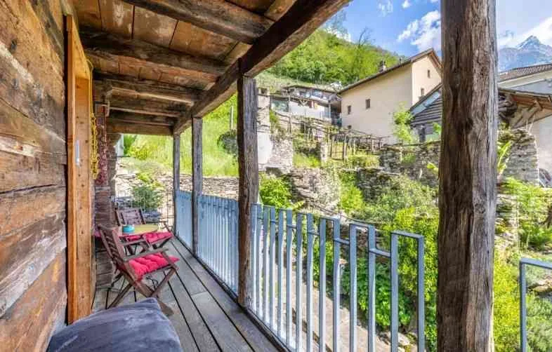Ferienidylle im Bleniotal, 500jähriges Valserhaus komplett restauriert