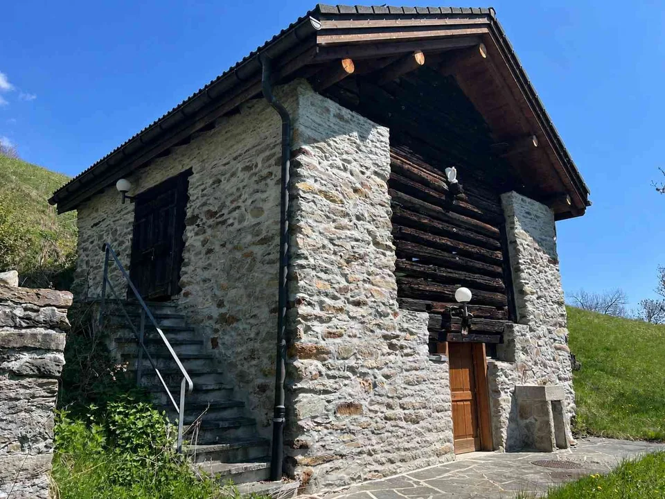 Rustico in sasso ristrutturato, il tuo rifugio nella natura