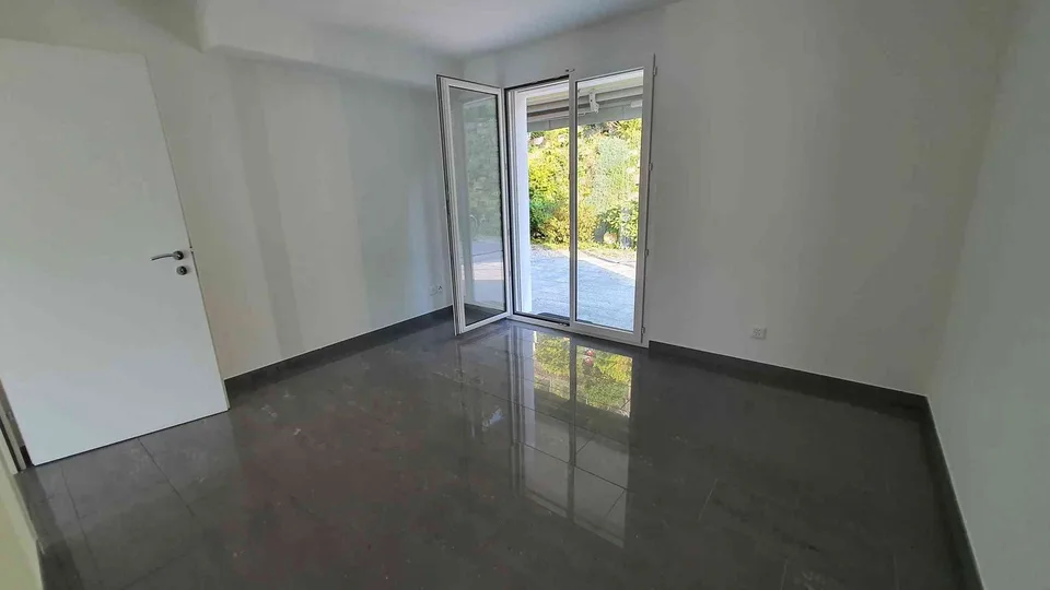 Terrassenwohnung (6-Partei Eigentumswohnanlage) in Gerra Gambarogno