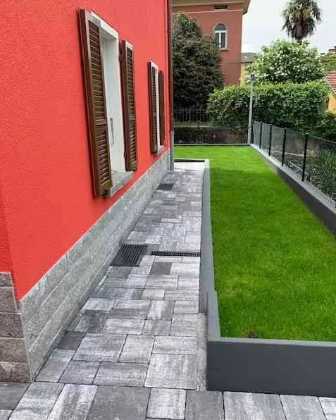 casa di 3 appartamenti a Bellinzona-Daro, posizione unica
