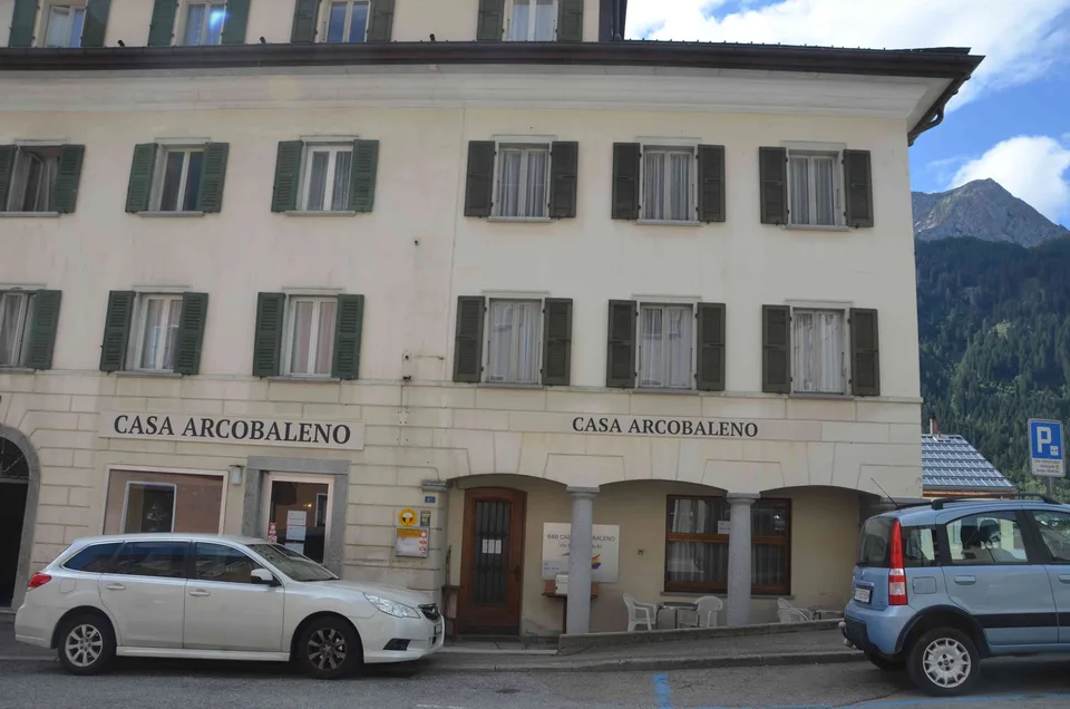 Grosses Wohnhaus / Grande casa residenziale