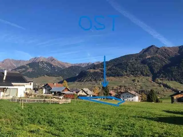 Bauland in Degen GR (Ferienort Val Lumnezia) sofort zu verkaufen.