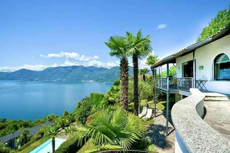 Luino: exklusive 7.5-Z.-Adlerhorst-Villa an Panoramaseeblicklage