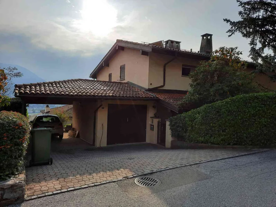 Bella villa unifamiliare / Schöne Einfamilienvilla Manno