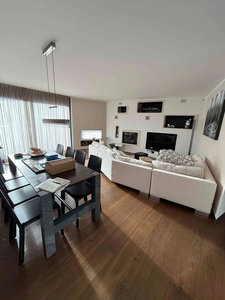 Moderno attico 4.5 locali anche come residenza secondaria