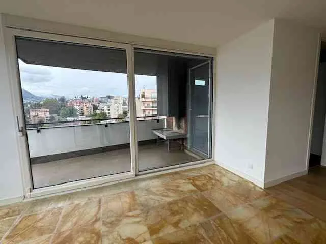 attico 6,5 locali con vista lago , posizione centrale a Lugano.