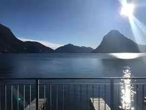 Vendesi un duplex con vista lago a Castagnola, Lugano
