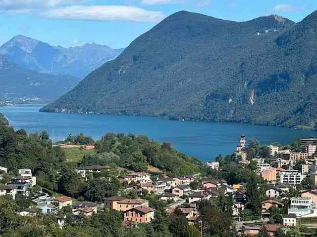 luxury duplex penthouse for sale in Montagnola; Collina d'Oro; TASIS