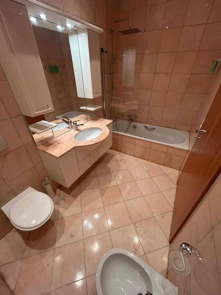 Sonnige Villa mit Seeblick in Viganello Sunny Villa lakeview Viganello