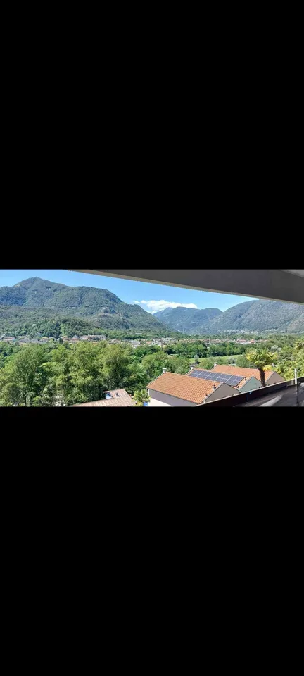 Vendesi stabile a reddito 3 appartamenti ,zona residenziale Solduno