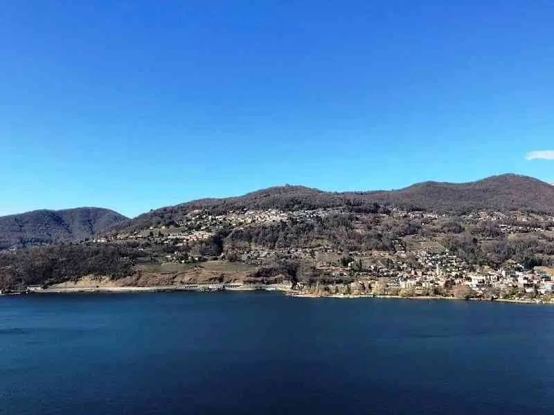 Villa di lusso con vista lago vicino alla scuola TASIS; Montagnola