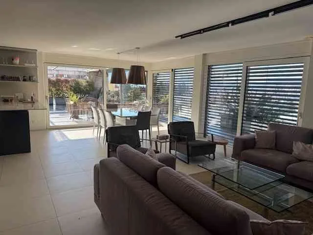 Vendesi moderno attico di lusso - 6 locali, Pregassona, Lugano