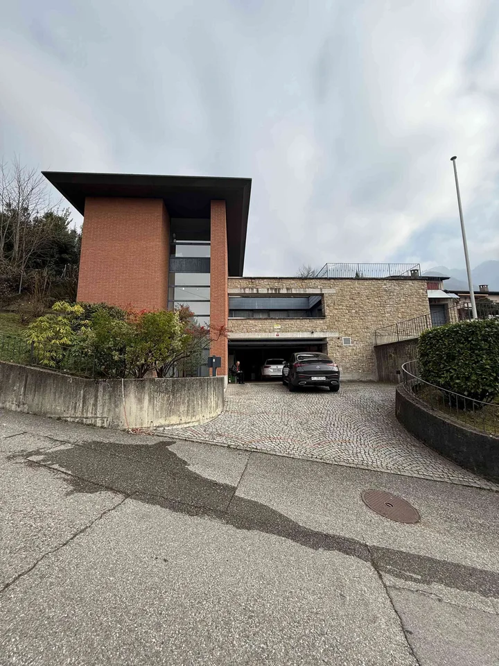 Meravigliosa villa a Rovio 6.5 locali