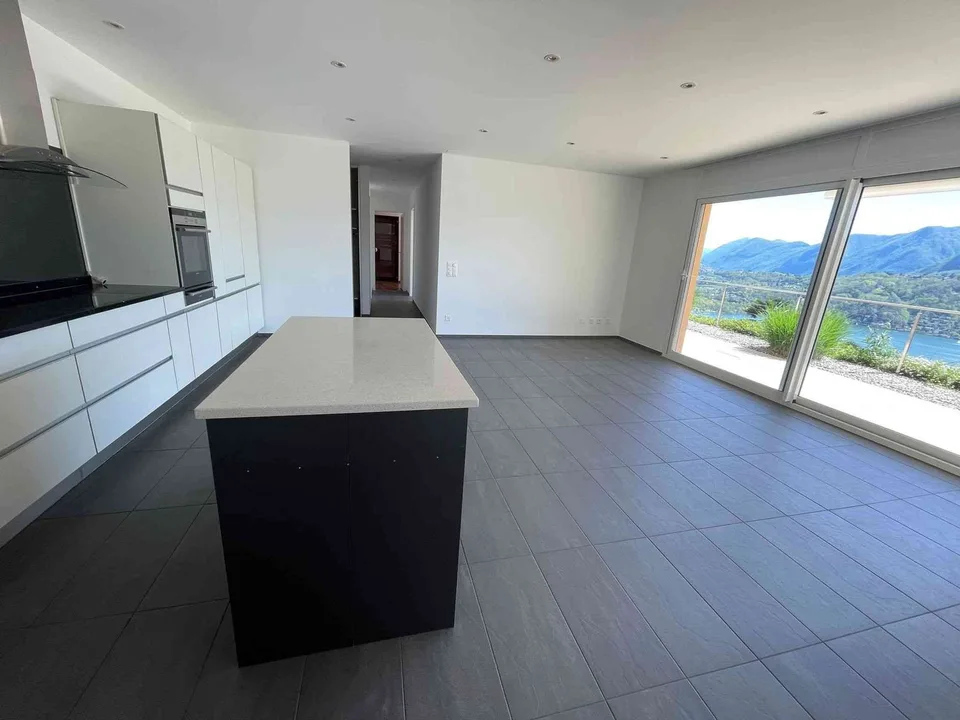 3.5 Zimmer, 100 m2 + 80 m2 Terrace