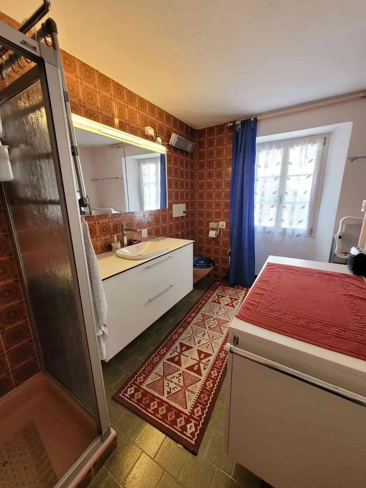 Zu verkaufen 3.5 Zi. Wohnung mit grosser, sonniger Terrasse – photo 10 sur 13
