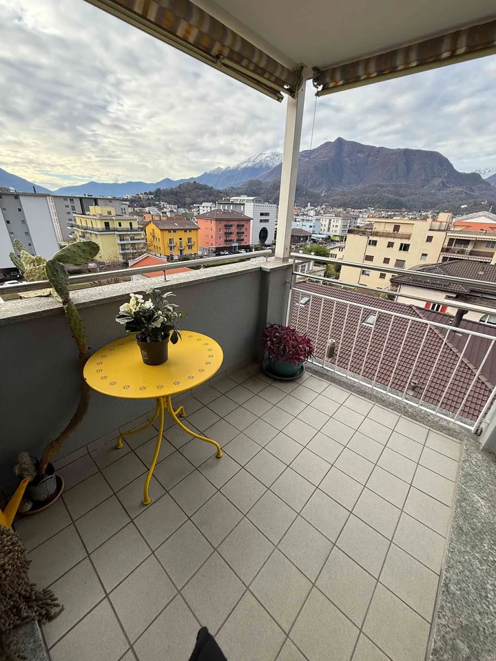 Luminoso e pratico appartamento di 3.5 locali in Locarno