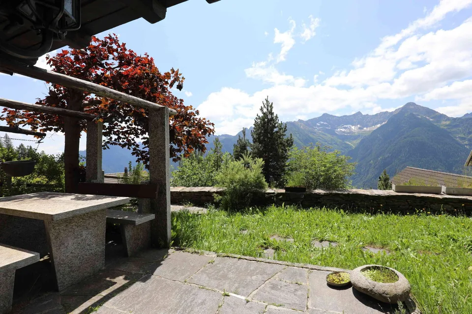 Bergidylle pur - rustikales Ferienhaus in der schönen Leventina