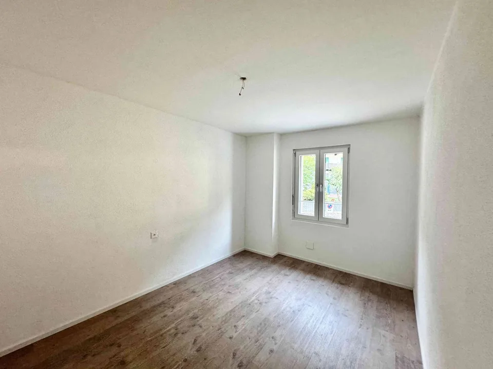 Casa di tre appartamenti ristrutturati a Bodio a reddito