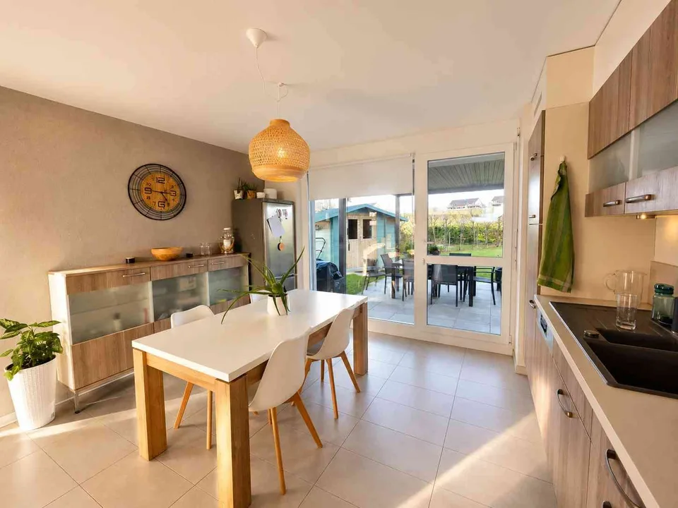Magnifique appartement traversant avec jardin privatif de 390 m²