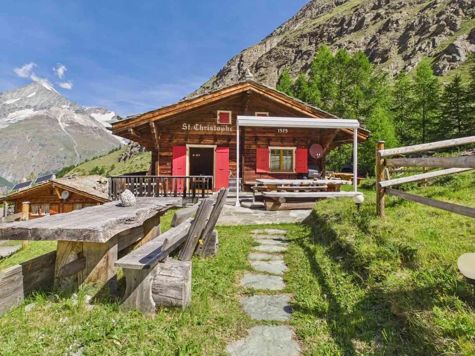 Einzigartiges Alpenidyll - Chalet auf der Täschalp