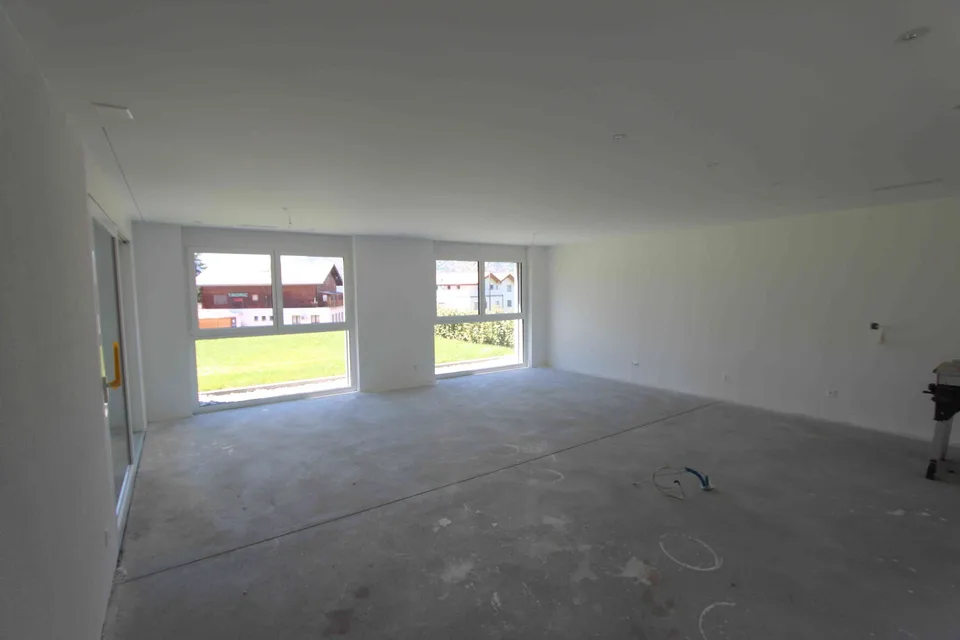 Traumhafte Ergeschoss-Wohnung mit riesigem Umschwung – foto 8 di 10
