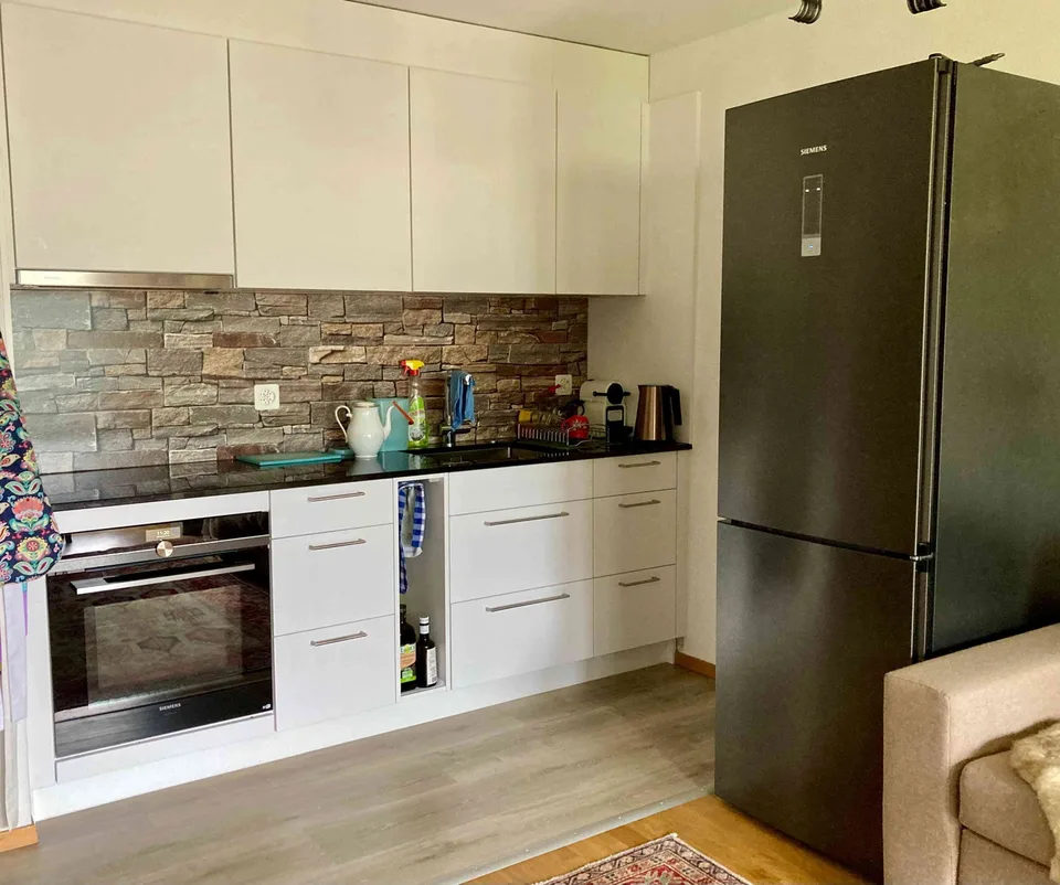 Helle Eck-Wohnung mit Süd-West-Balkon