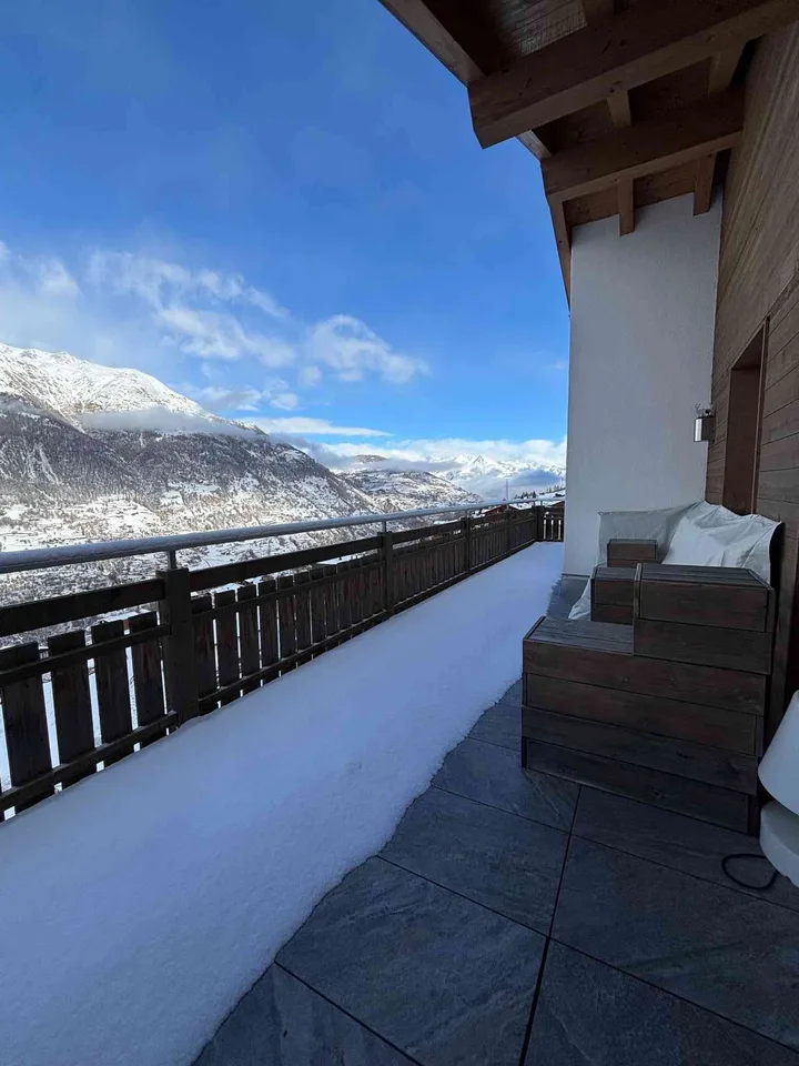 4.5-Zi-Whg mit traumhafter Aussicht im sonnigen Bergdorf Grächen