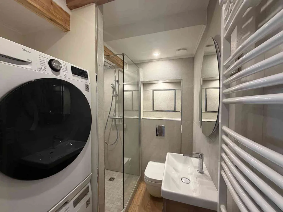 Magnifique 3.5 pièces rénové avec loft sous toiture